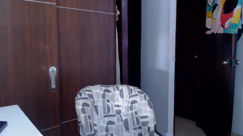 Snapshot of _kerryleen chatting on December 31, 10:01 pm Dani online show from December 31, 10:01 pm