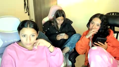 khloe sweet online show from October 2, 2:18 am