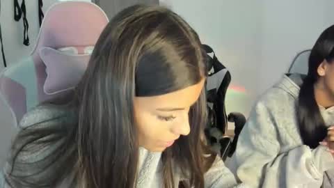 khloe sweet online show from February 16, 6:26 pm