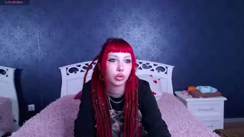 Snapshot of _kiara_si chatting on June 14, 1:57 pm Kiara online show from June 14, 1:57 pm