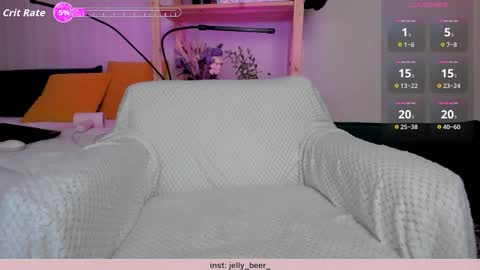 Snapshot of _kiki_pie chatting on October 6, 3:31 pm Kiara 0100 - 0700 UTC almost every day online show from October 6, 3:31 pm