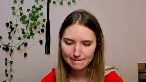 Snapshot of _kikiclark_ chatting on February 21, 9:05 pm _kikiclark_ online show from February 21, 9:05 pm