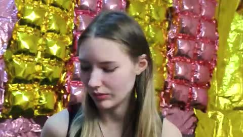 Snapshot of _kikiclark_ chatting on March 15, 8:15 pm _kikiclark_ online show from March 15, 8:15 pm