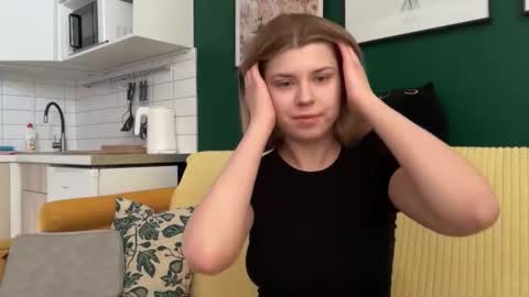 Molly   Emily online show from March 14, 12:43 pm