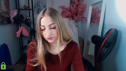 Snapshot of _kittyboo chatting on January 26, 6:16 pm Aleksa online show from January 26, 6:16 pm