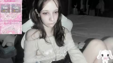  kuro  online show from April 3, 7:39 am