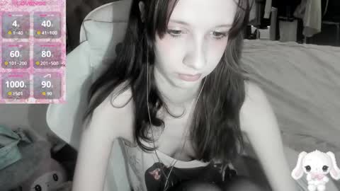Snapshot of _kuroneeko_ chatting on April 9, 8:31 am kuro online show from April 9, 8:31 am