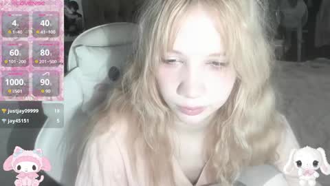 Snapshot of _kuroneeko_ chatting on June 1, 8:05 am kuro online show from June 1, 8:05 am