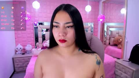 Snapshot of _laaura_ chatting on November 14, 7:12 pm Laura online show from November 14, 7:12 pm