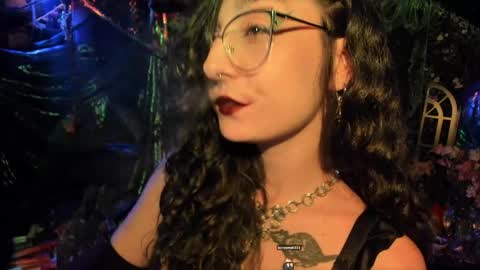 Snapshot of _lady_luna_ chatting on March 24, 9:42 pm Lady Luna online show from March 24, 9:42 pm