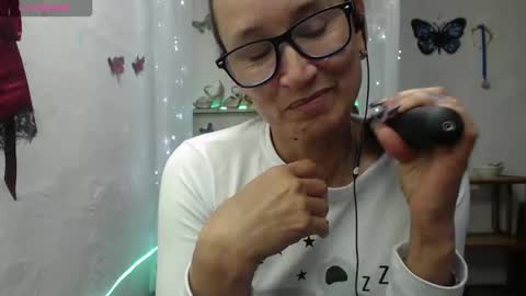 SANDRA online show from February 3, 12:10 pm