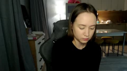 Snapshot of _lalune_ chatting on April 5, 4:26 pm _lalune_ online show from April 5, 4:26 pm