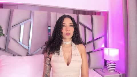 Snapshot of _lanna_jhonson_ chatting on February 14, 11:29 am Lanna online show from February 14, 11:29 am