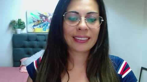 paulina  online show from December 19, 11:14 pm