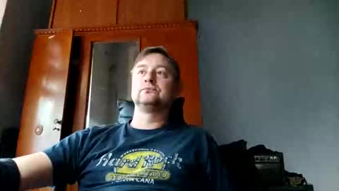 Snapshot of _lastjedi_ chatting on November 18, 11:14 am OBI-WAN online show from November 18, 11:14 am