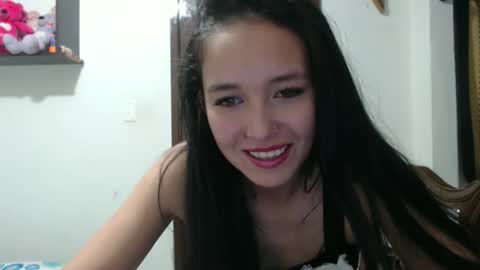 Lauren 3 online show from December 1, 5:45 am