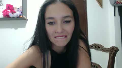 Lauren 3 online show from December 4, 6:23 am