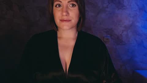 Letty online show from December 6, 8:40 pm