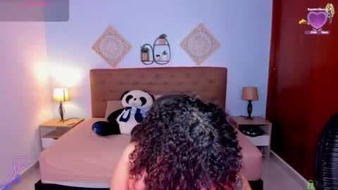 Liily online show from October 11, 8:18 pm