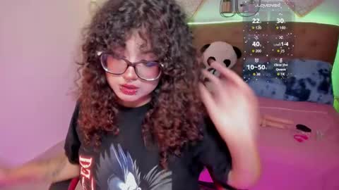 Liily online show from November 18, 6:56 pm