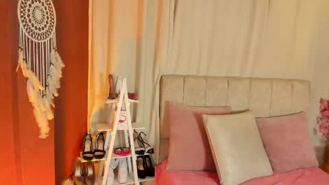 Ivy 3 online show from September 17, 9:16 pm