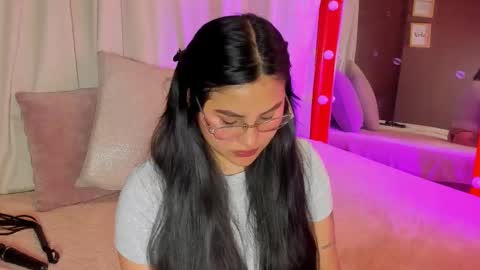 Ivy 3 online show from February 3, 5:18 pm