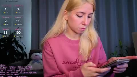 Snapshot of _littlesammy chatting on May 27, 2:36 pm Sammy online show from May 27, 2:36 pm