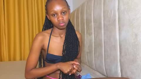 Littlevenus online show from November 9, 12:20 am