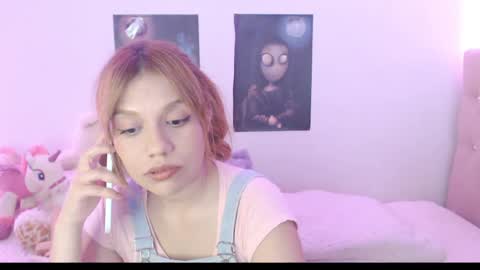 Sofia 3 online show from June 3, 9:42 pm