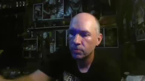 That guy online show from October 18, 3:09 am