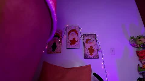 Lorrayne online show from December 26, 6:12 pm
