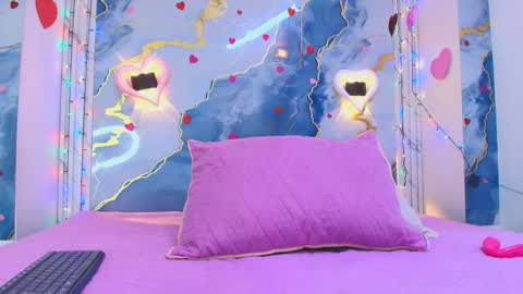 Lorrayne online show from February 24, 12:03 pm