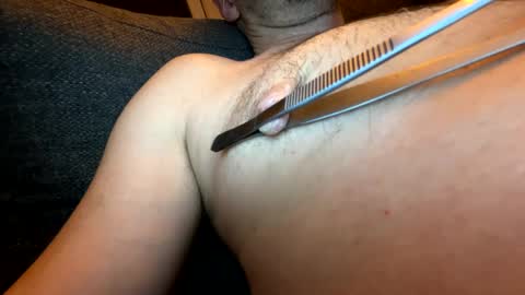 Snapshot of _love_pussy chatting on December 3, 11:02 pm Love huge buttplug up my ass online show from December 3, 11:02 pm