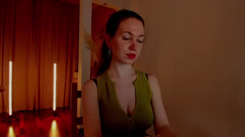 Alice online show from February 25, 7:03 pm