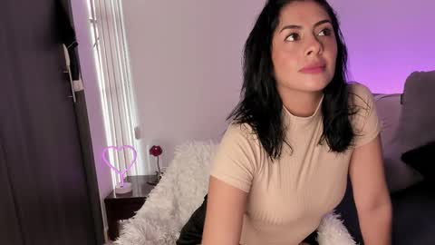   online show from March 6, 12:41 pm