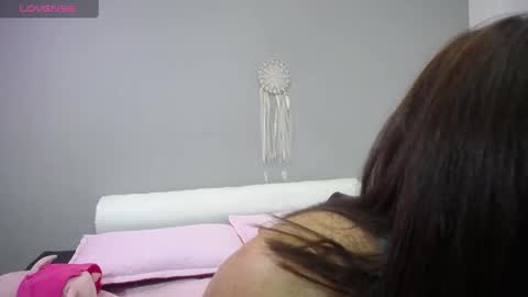 Snapshot of _lucysmith chatting on March 8, 9:50 am Lucy online show from March 8, 9:50 am