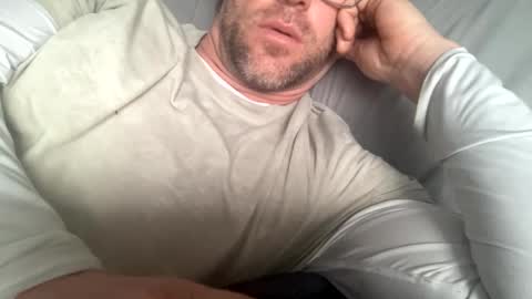 Snapshot of _lululeo_ chatting on April 11, 2:27 am _lululeo_ online show from April 11, 2:27 am