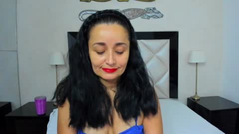  luna  sweet  online show from January 19, 3:18 am