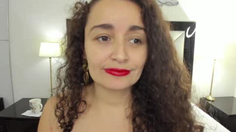  luna  sweet  online show from January 23, 6:39 am