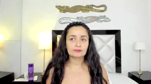  luna  sweet  online show from February 13, 9:51 am