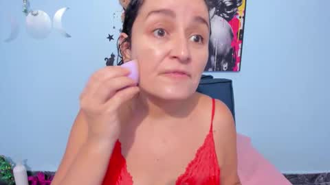  luna  sweet  online show from October 22, 8:08 pm