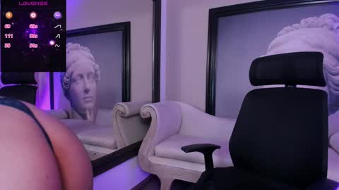  Luna  online show from January 23, 11:48 am