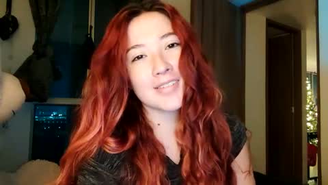 Snapshot of _lunaa__ chatting on December 3, 1:19 am _lunaa__ online show from December 3, 1:19 am