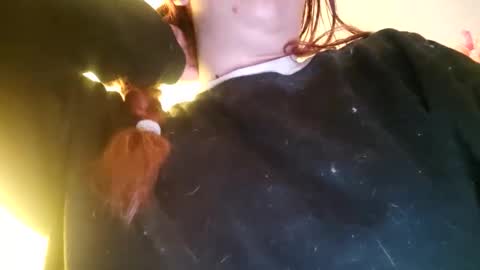 Snapshot of _lunaa__ chatting on December 13, 5:49 am _lunaa__ online show from December 13, 5:49 am