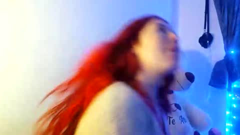 Snapshot of _lunaa__ chatting on December 16, 12:59 am _lunaa__ online show from December 16, 12:59 am