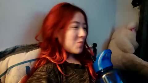 Snapshot of _lunaa__ chatting on February 12, 7:44 am _lunaa__ online show from February 12, 7:44 am
