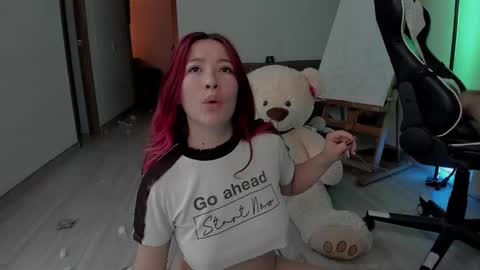 Snapshot of _lunaa__ chatting on February 13, 5:48 am _lunaa__ online show from February 13, 5:48 am