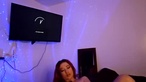 Snapshot of _lunaa__ chatting on October 9, 5:05 am _lunaa__ online show from October 9, 5:05 am