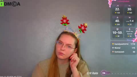 Snapshot of _lysafeta_ chatting on December 25, 6:20 am Welcome guys Pleasure to see you all here My name is Lysafeta and MichaelaTip menu is active Private is open online show from December 25, 6:20 am