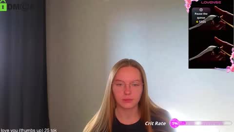 Snapshot of _lysafeta_ chatting on September 19, 5:09 am Welcome guys Pleasure to see you all here My name is Lysafeta and MichaelaTip menu is active Private is open online show from September 19, 5:09 am